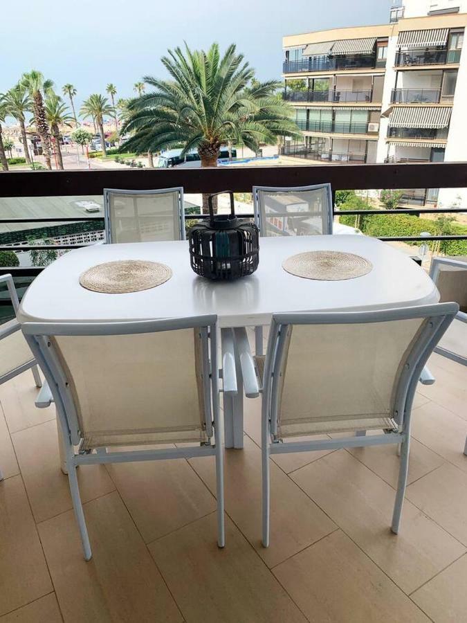 Formentor Beach primera linea de playa Apartamento Salou Exterior foto